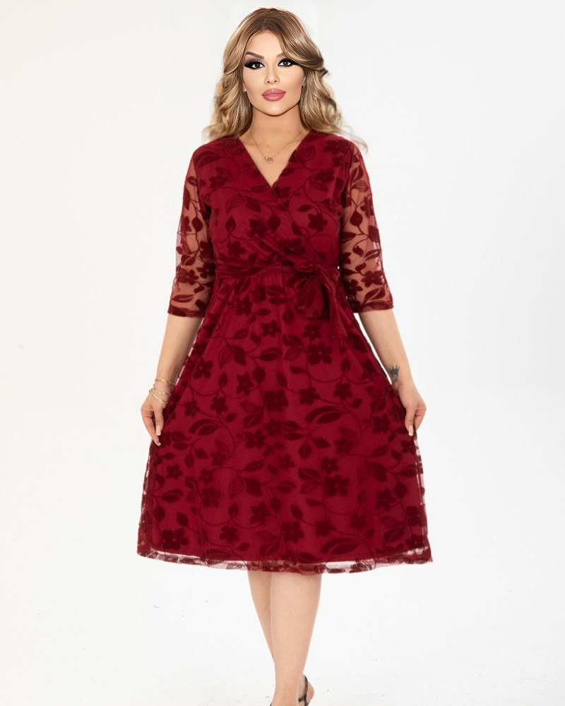 Rochie Alma, eleganta, cu broderie catifelata, culoare bordo, cu decolteu in V