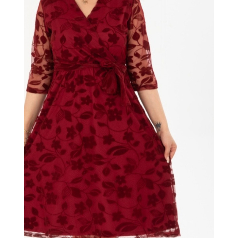 Rochie Alma, eleganta, cu broderie catifelata, culoare bordo, cu decolteu in V