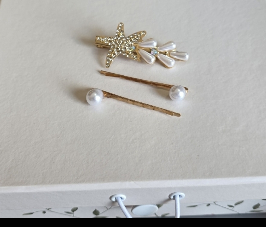 Set 3 Agrafe de Păr Elegante, cu Stea de Mare din Cristale și Perle Fine, Aurii