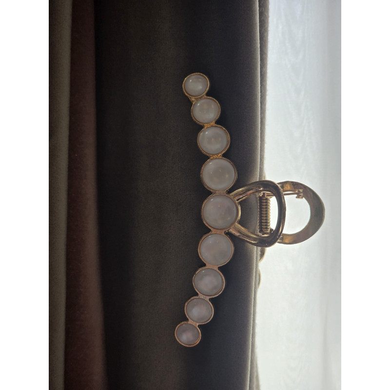 Clește de Păr Metalic Auriu cu Inserții Sidefate – Accesoriu Chic pentru Coafuri Rapide