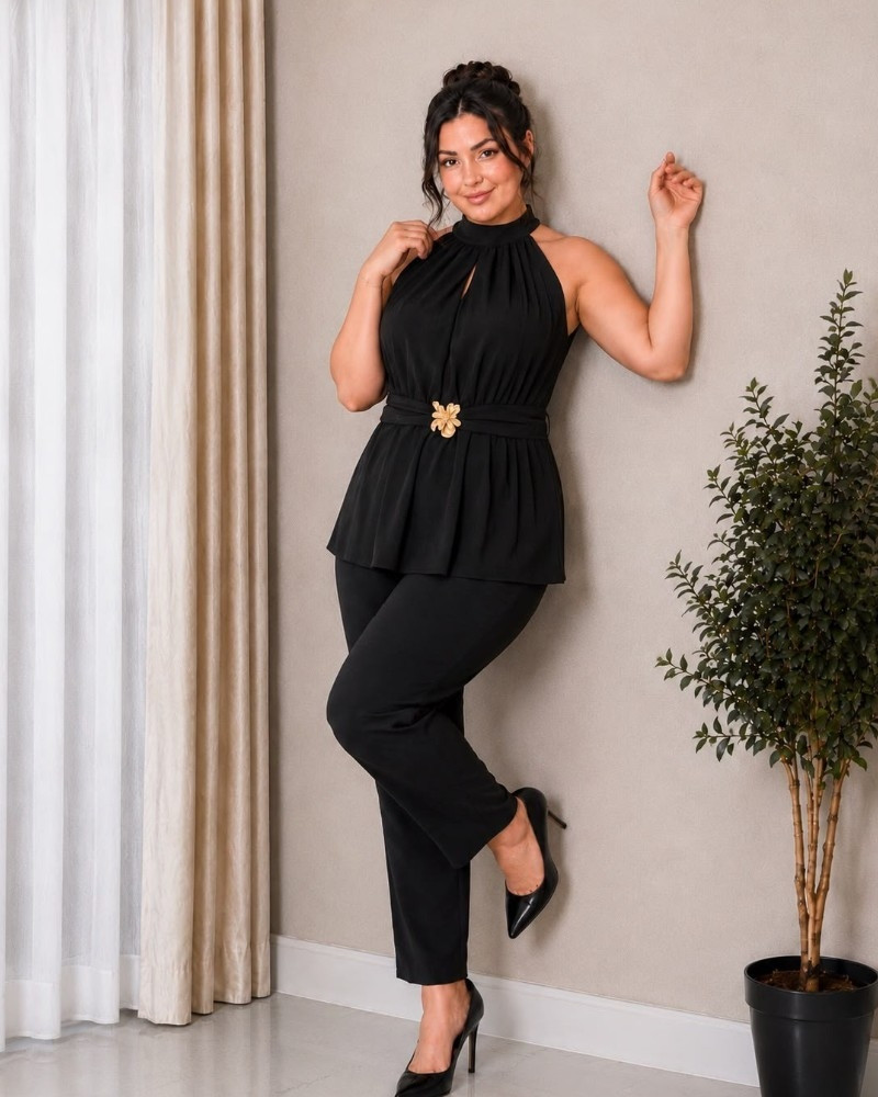 Compleu Elegant  Andra, din 2 Piese: Bluza Halter cu Broșă Aurie și Pantalon Drept
