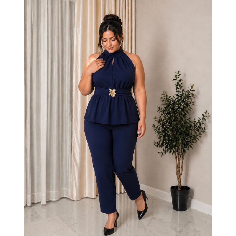 Compleu Elegant  Andra, din 2 Piese: Bluza Halter cu Broșă Aurie și Pantalon Drept, culoare bleumarin / navy