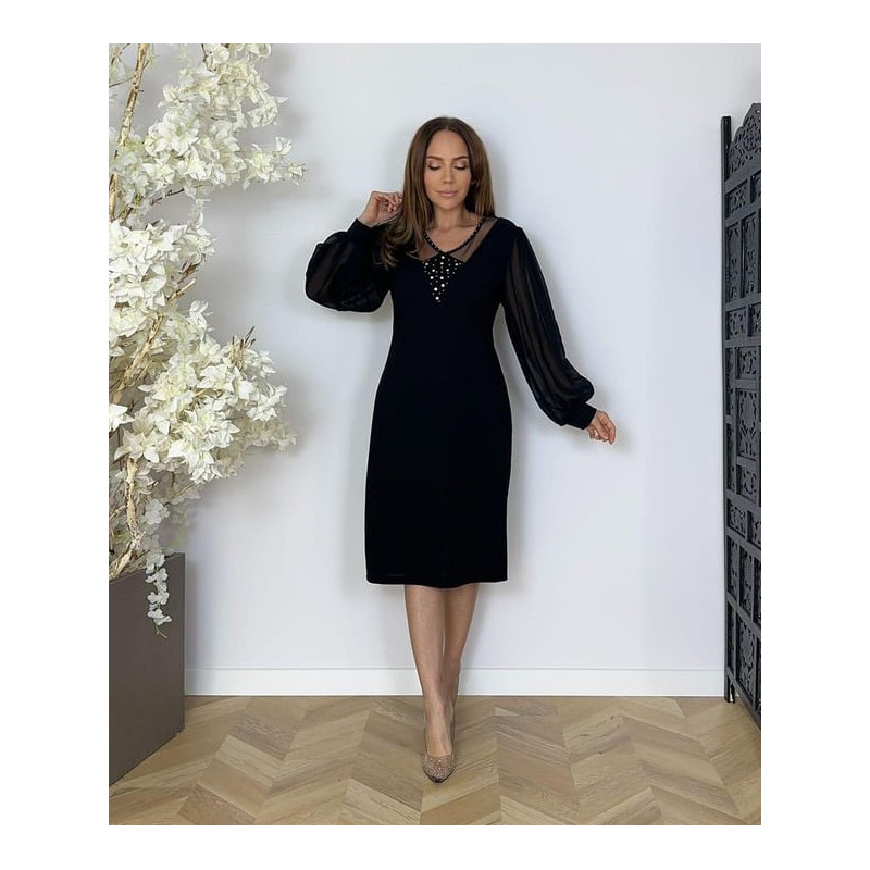 Rochie elegantă neagră tip conic cu mâneci din tull și aplicații%separator%%shop-name%%separator%%category%