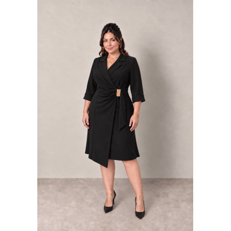 Melania, Rochie eleganta midi de tip sacou cu croi petrecut, drapaj lateral și catarama aurie